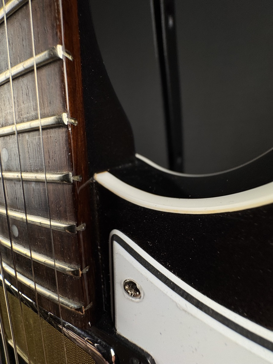 Harmony Harmony Comet Semi-Hollow Guitar, Space Black, Mono Bag B-STOCK - Guitars