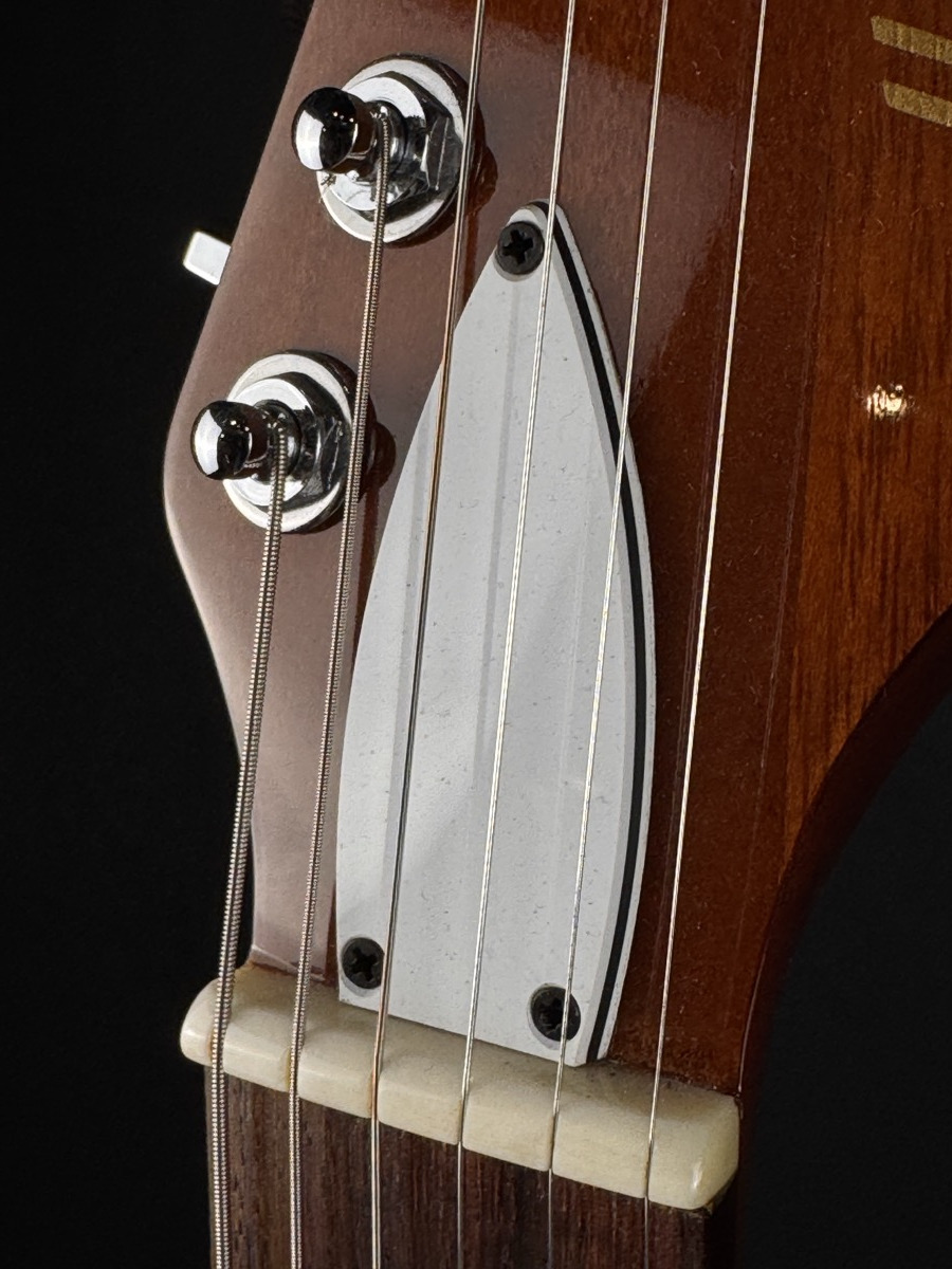 Harmony Harmony Comet Semi-Hollow Guitar, Sunburst, Mono Bag - Guitars