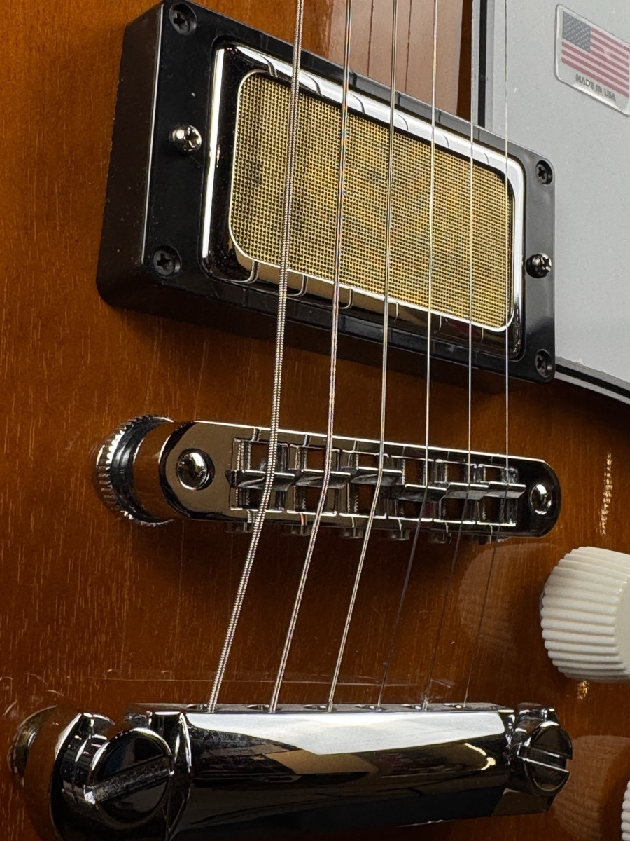 Harmony Harmony Comet Semi-Hollow Guitar, Sunburst, Mono Bag - Guitars