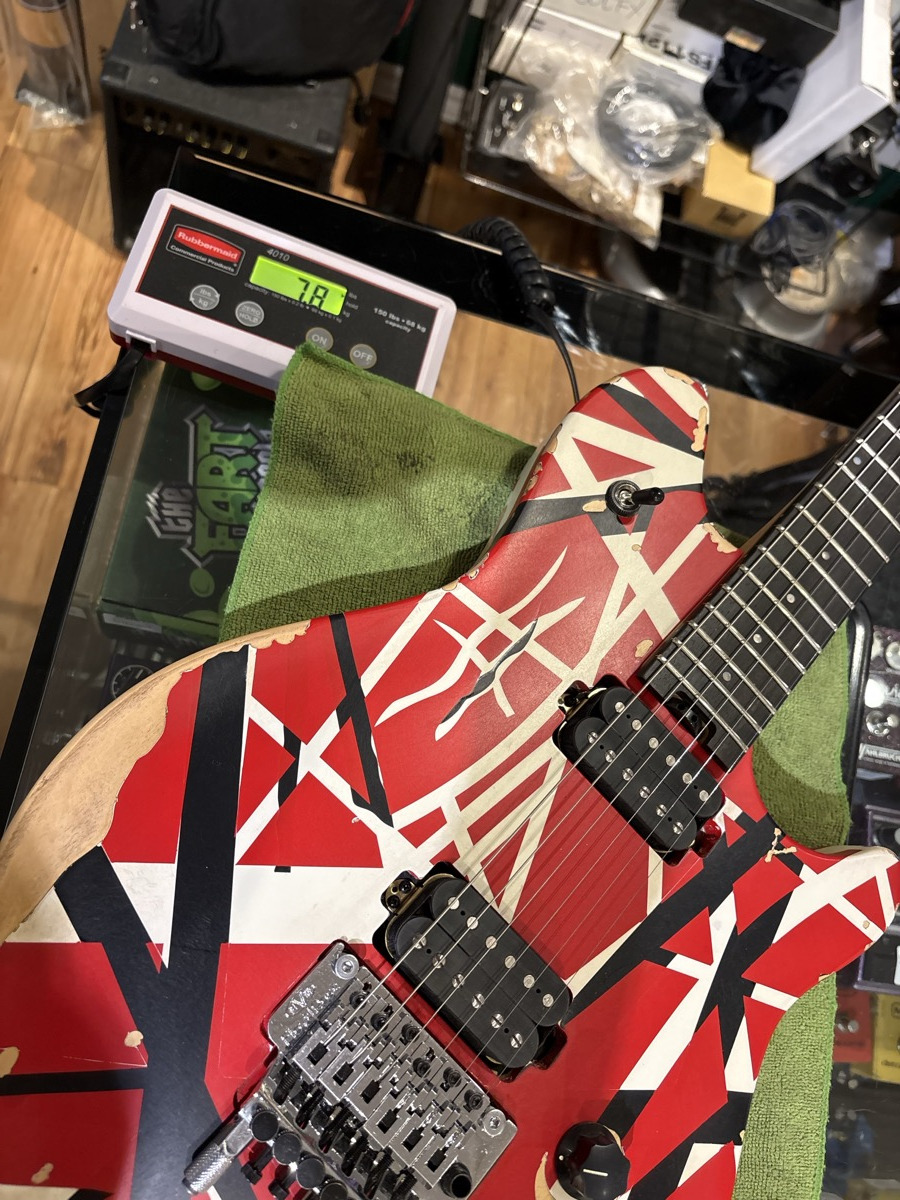 EVH EVH Limited Edition Wolfgang Striped Series Aged, Red With Black Stripes - Guitars