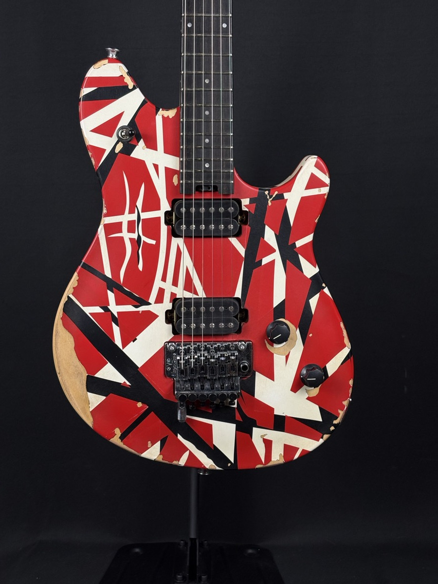 EVH EVH Limited Edition Wolfgang Striped Series Aged, Red With Black Stripes - Guitars