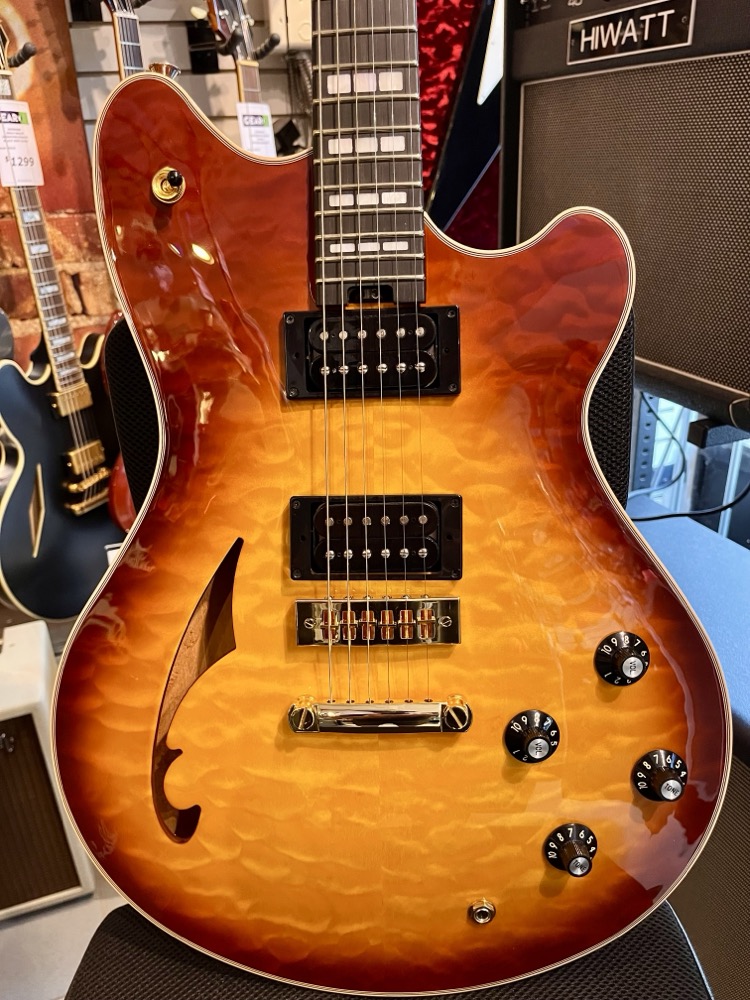 EVH EVH SA-126 Special QM, Tobacco Sunburst - Guitars