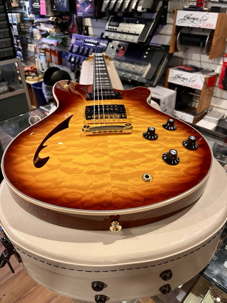 EVH EVH SA-126 Special QM, Tobacco Sunburst - Guitars