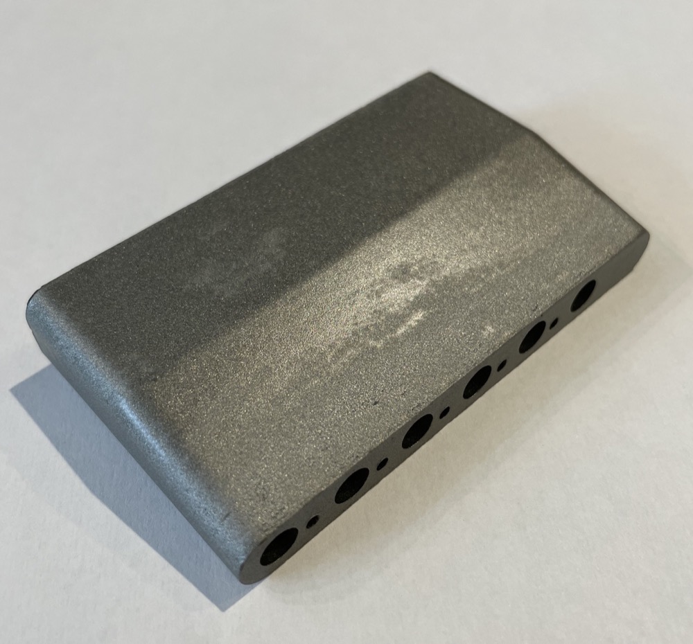 Fender Fender Bridge Block American Standard Strat '08-Present, Powder Coat - Guitars