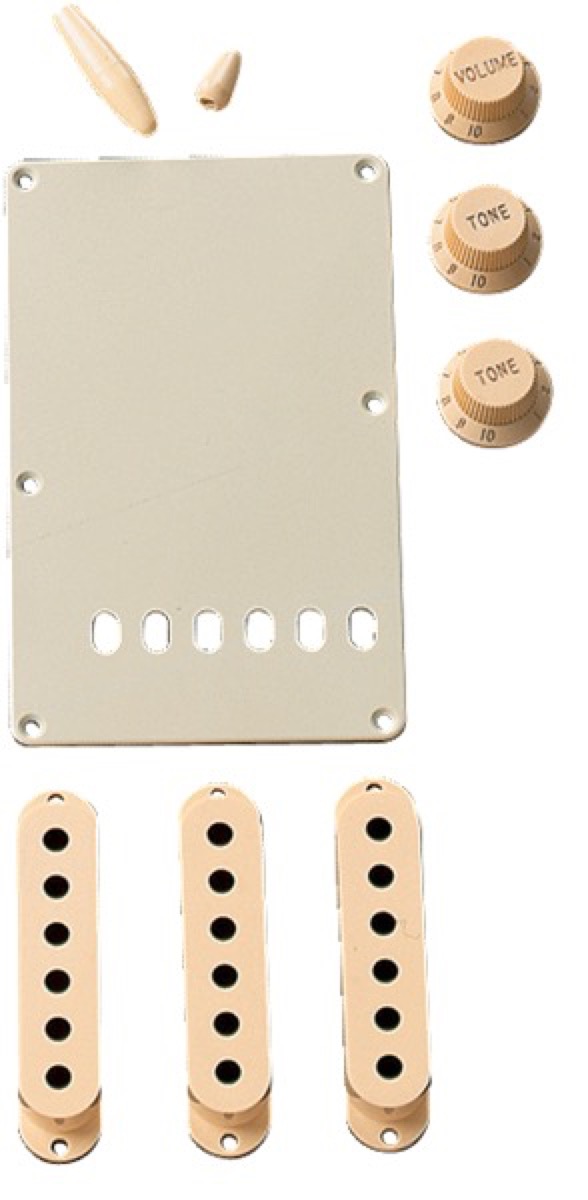Fender Aged White Stratocaster Accessory Kit