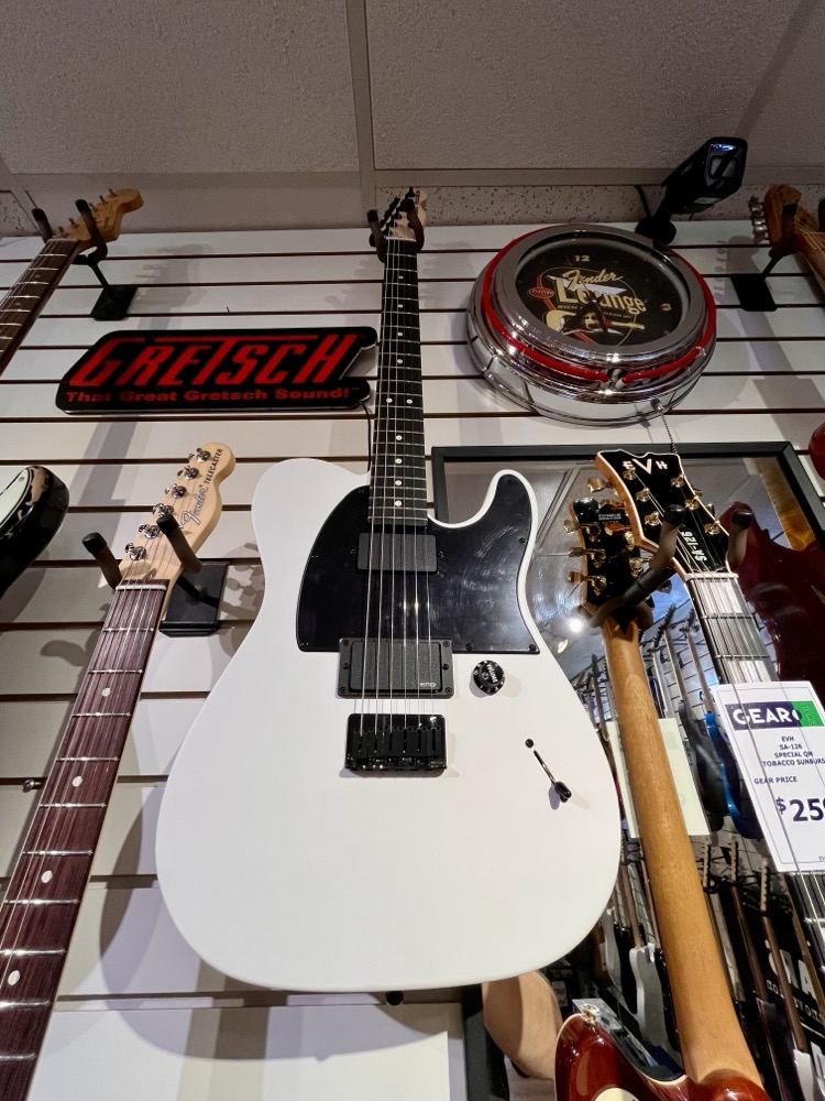 Fender Fender Jim Root Telecaster HH - White With Ebony Fingerboard w/Hardshell Case - Guitars