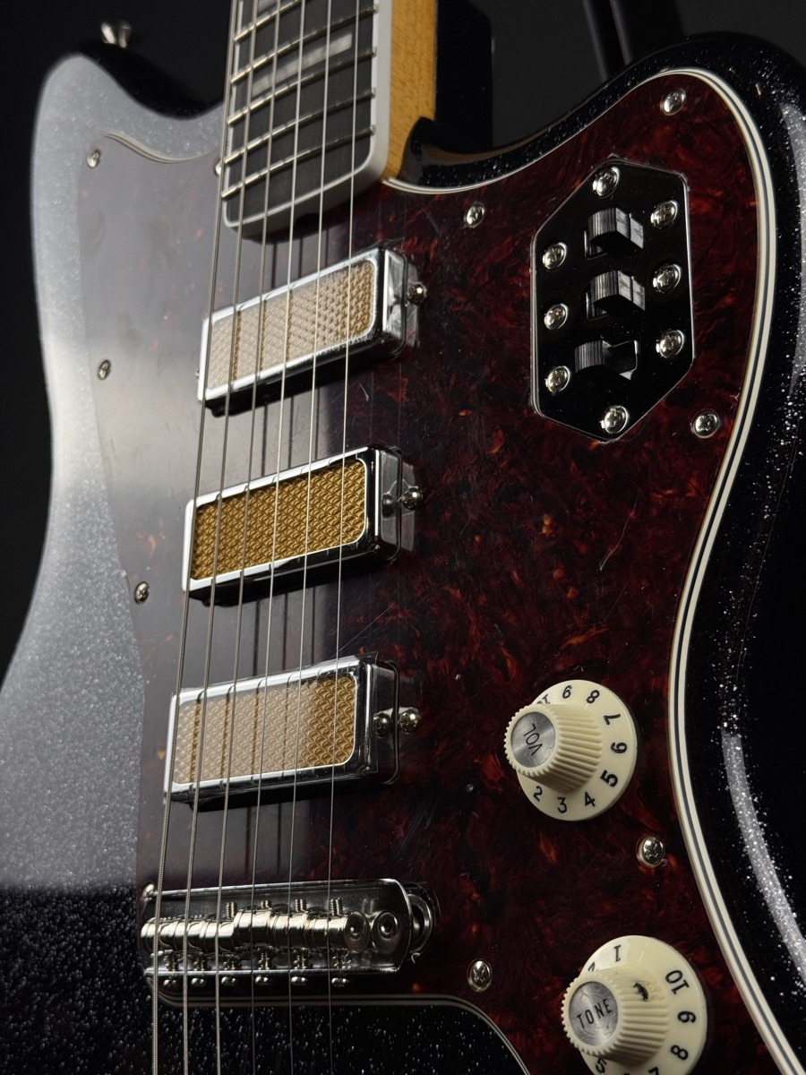 Fender Fender Limited Edition Gold Foil Jazzmaster In Black Sparkle - Guitars