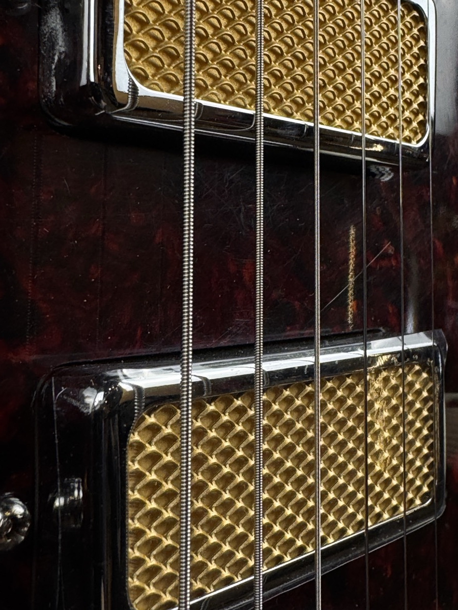 Fender Fender Limited Edition Gold Foil Jazzmaster In Black Sparkle - Guitars