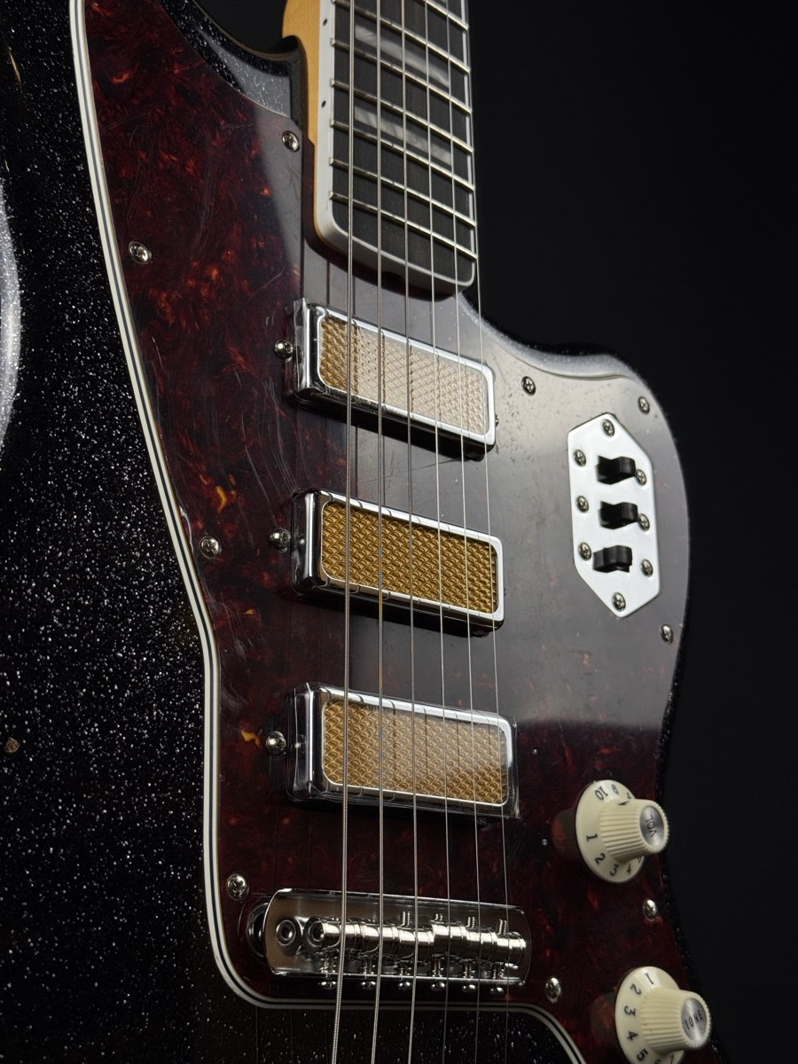 Fender Fender Limited Edition Gold Foil Jazzmaster In Black Sparkle - Guitars