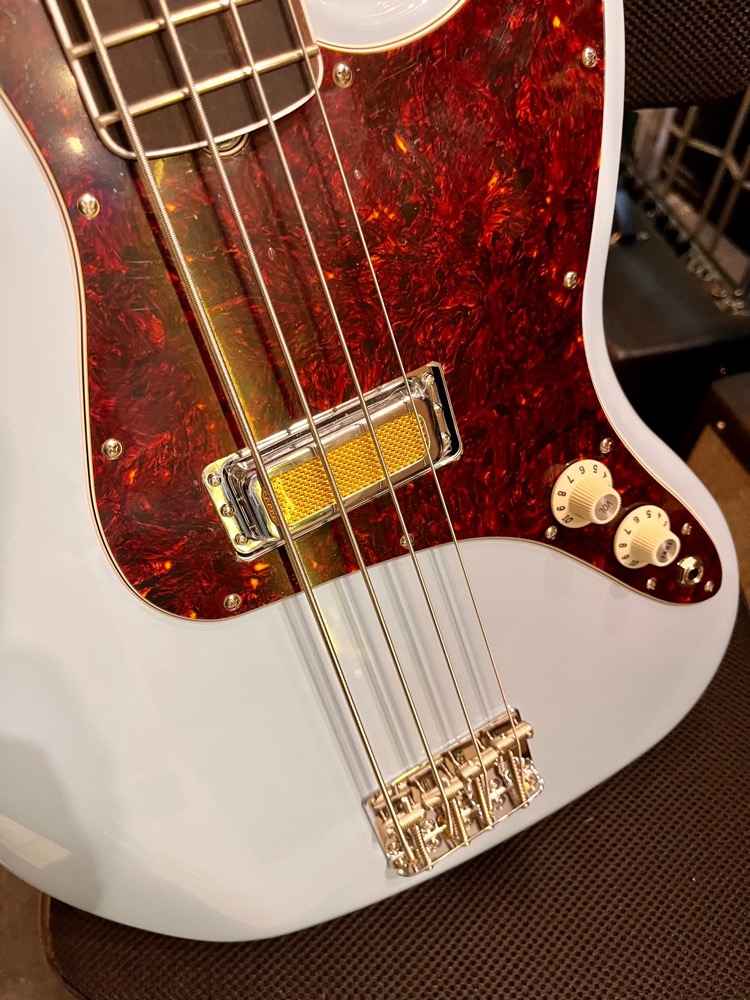 Fender Fender Gold Foil Jazz Bass In Sonic Blue w/Bag - Basses