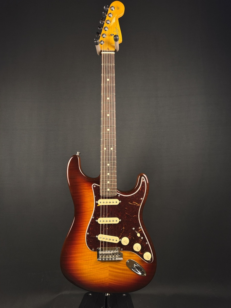 Fender 70th Anniversary American Pro II  &hellip;