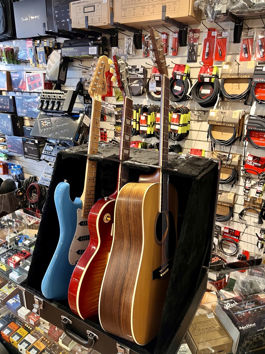 Yorkville Yorkville Sound 3 Guitar Travel Case Stand - Guitars