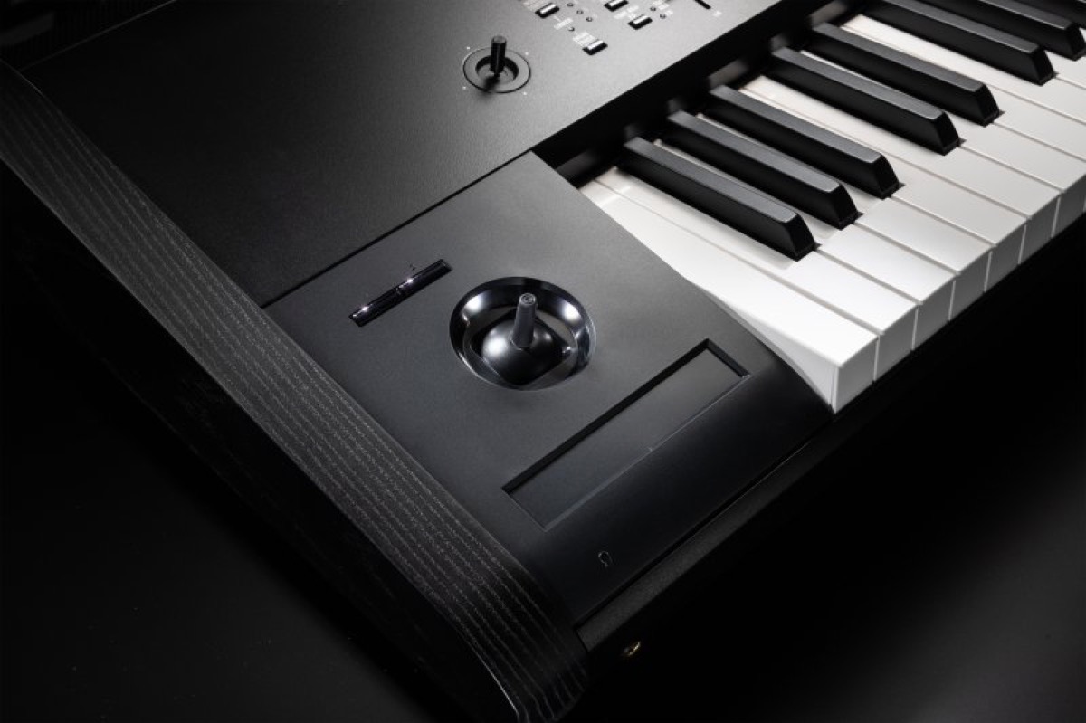 Korg Korg Kronos 3 88 Key Workstation - Keyboards