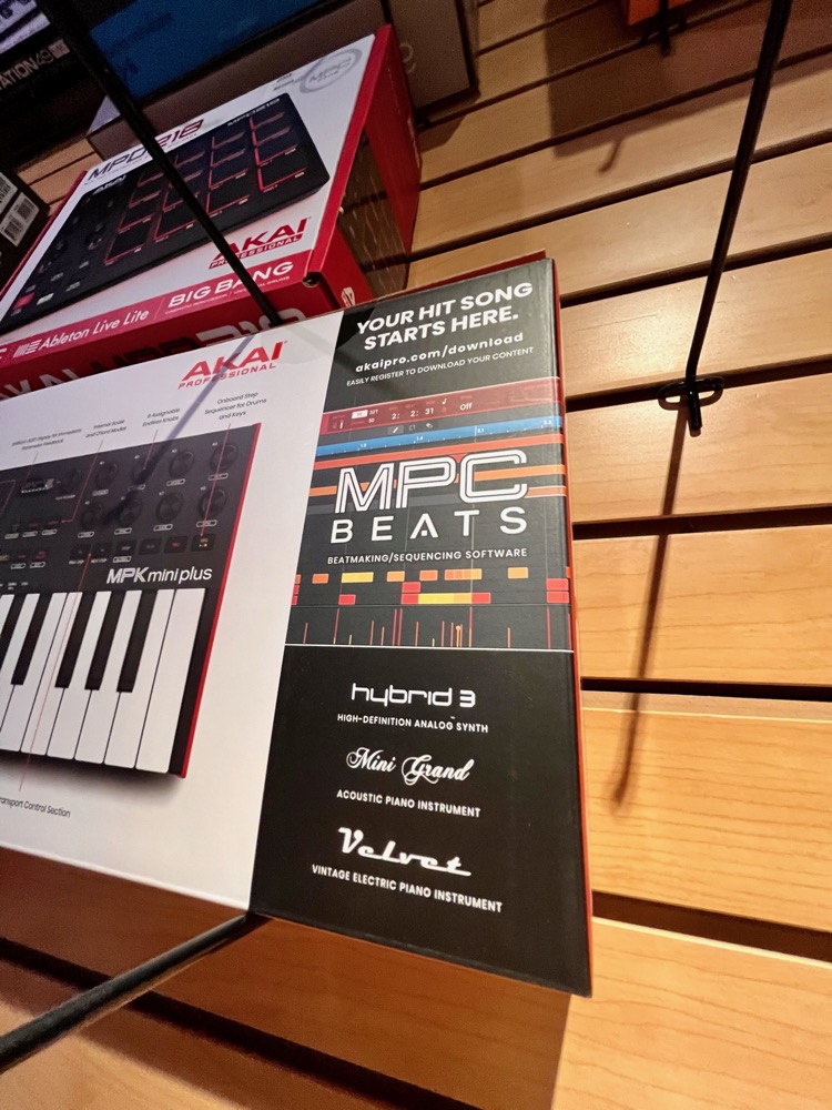 Akai Akai MPK MINI PLUS Mini Controller Keyboard - Recording