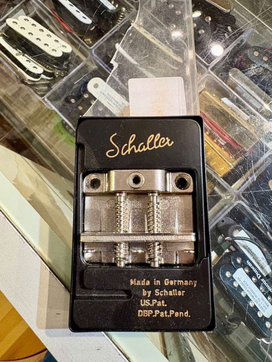 Schaller Schaller Sure Claw - Cracked Box - Guitars
