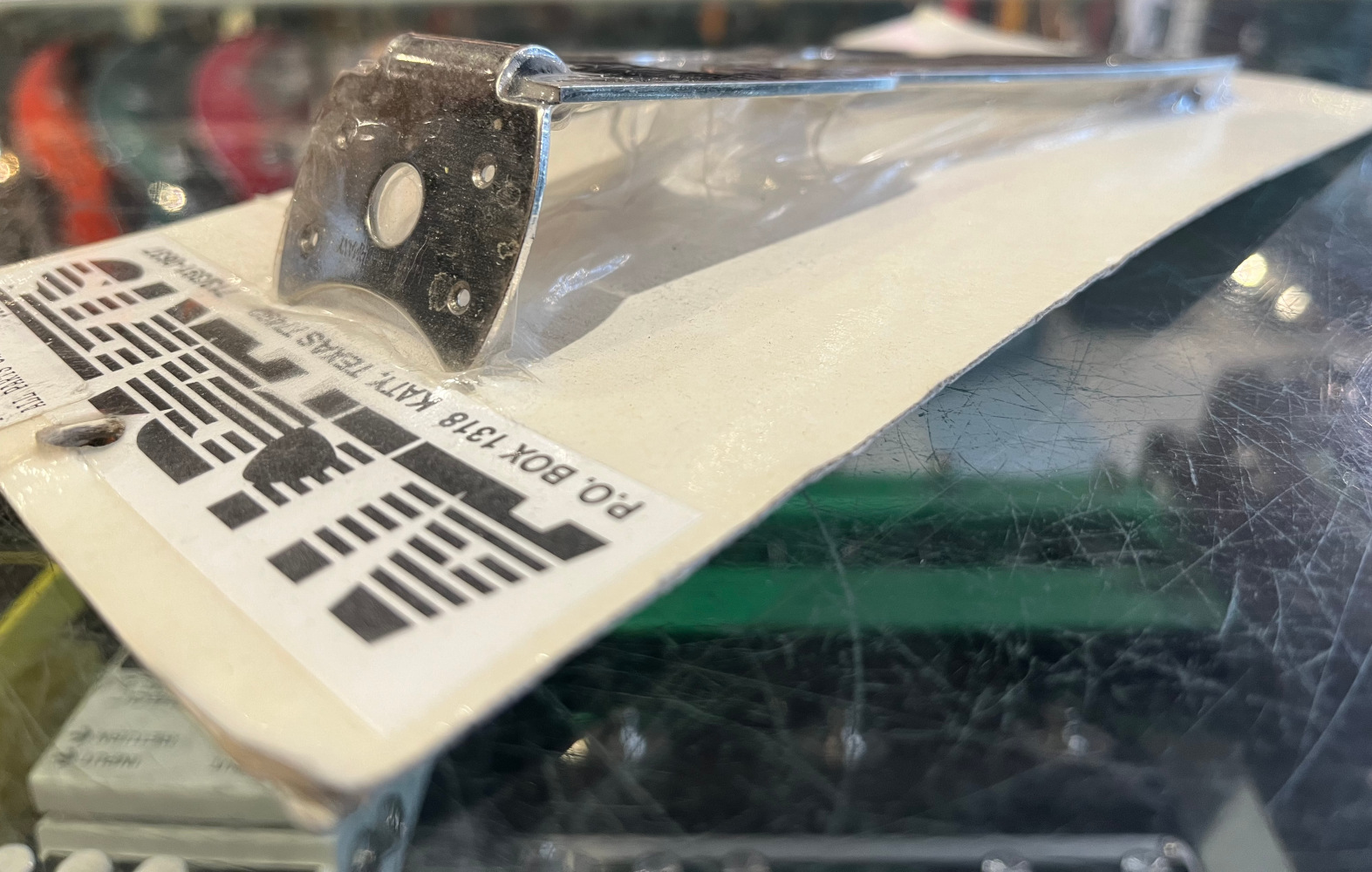 Allparts Allparts Jazz Tailpiece - Guitars