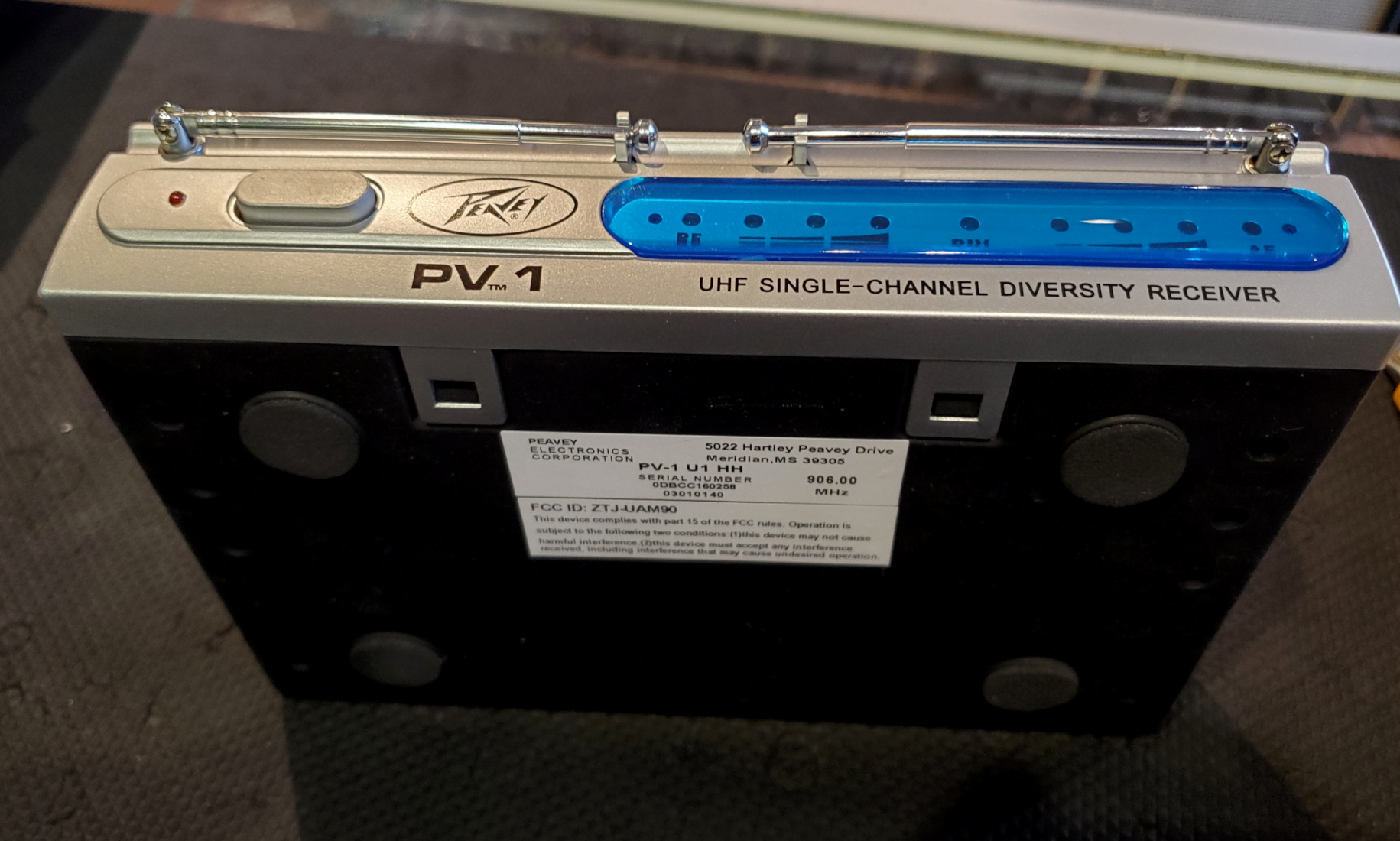 Misc USED Peavey PV-1 UHF Wireless Mic Set - CONSIGNMENT - Used