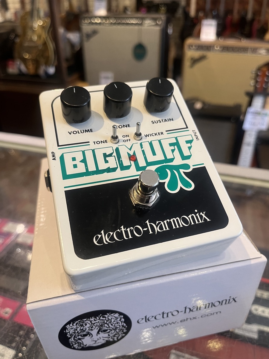 Electro Harmonix USED Electro Harmonix Big Muff w/Tone Wicker w/Box - Used