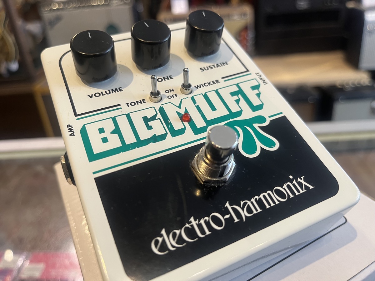 Electro Harmonix USED Electro Harmonix Big Muff w/Tone Wicker w/Box - Used