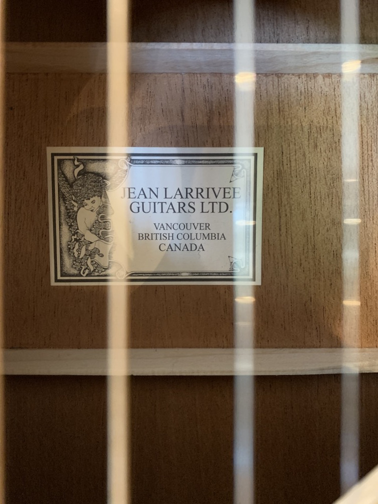 Misc USED 2000 Larrivee L-02 Acoustic w/OHSC - Used