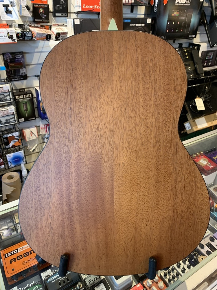 Misc USED 2000 Larrivee L-02 Acoustic w/OHSC - Used