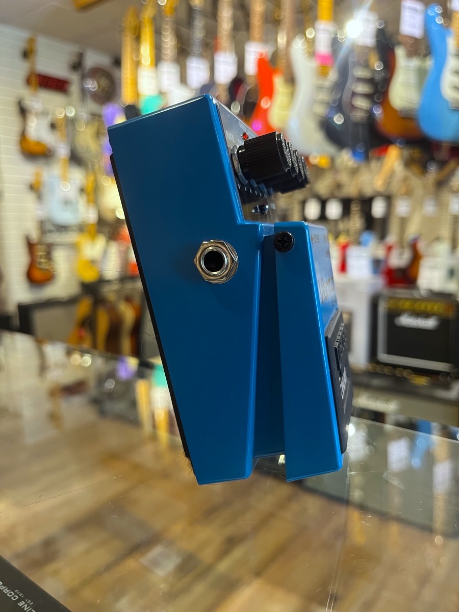 BOSS USED BOSS VB-2W Vibrato Waza Craft Pedal - Used