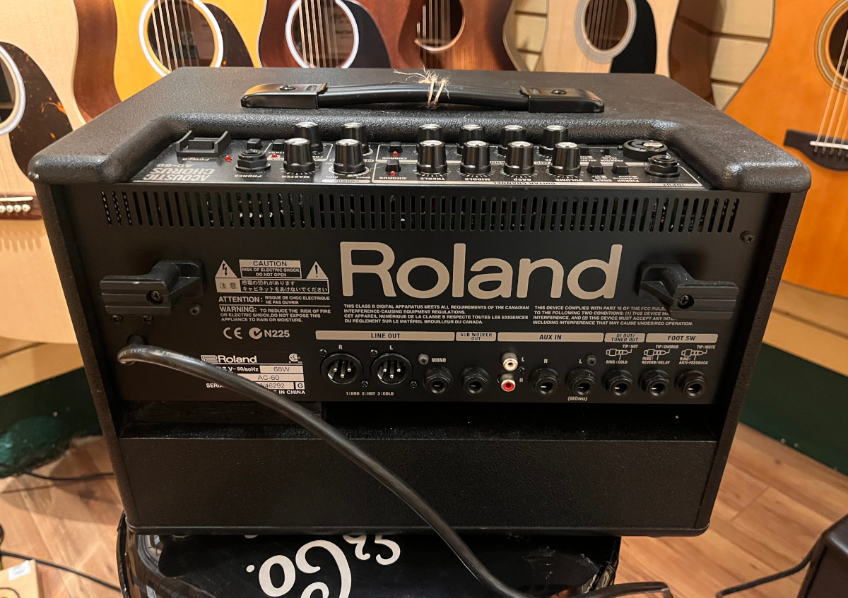Roland USED Roland AC-60 Acoustic Amplifier w/bag - CONSIGNMENT - Used
