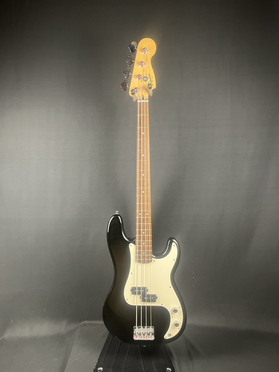 USED Squier Affinity P-Bass Black w/bag  &hellip;