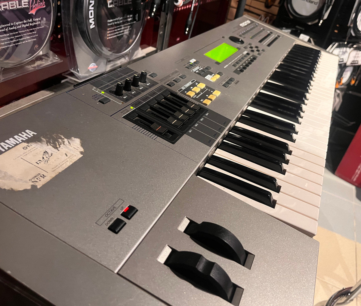 Yamaha USED Yamaha Motif 6 Production Synthesizer - CONSIGNMENT - Used