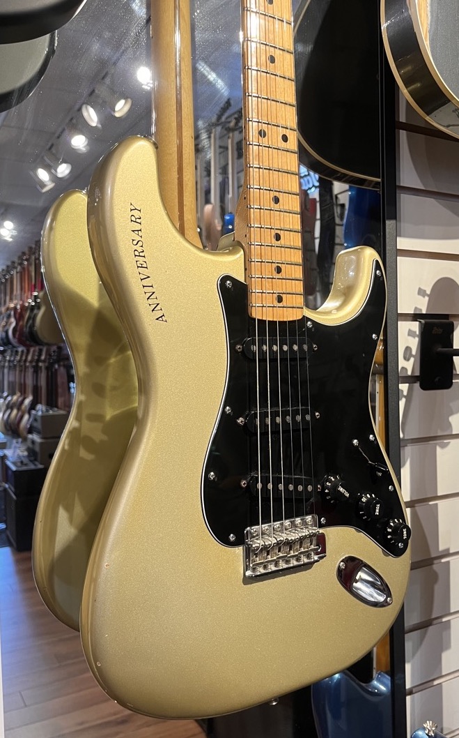 Fender USED Fender 1979 25th Anniversary Stratocaster Silver w/OHSC - Used