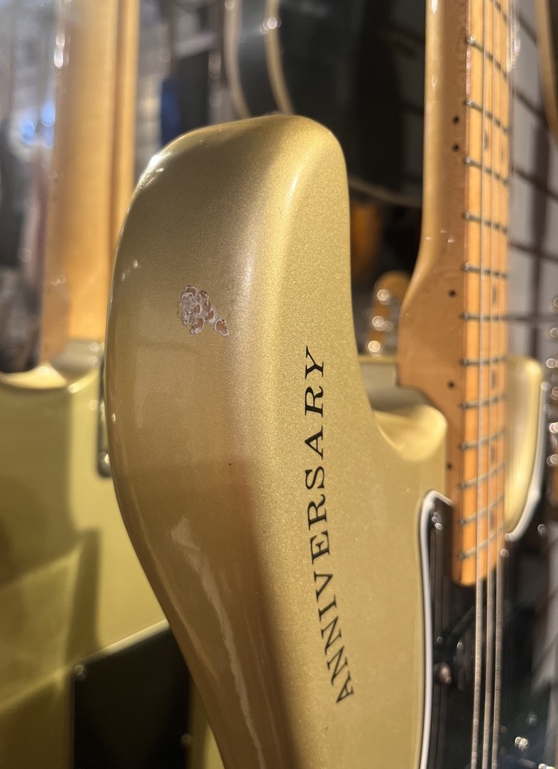 Fender USED Fender 1979 25th Anniversary Stratocaster Silver w/OHSC - Used