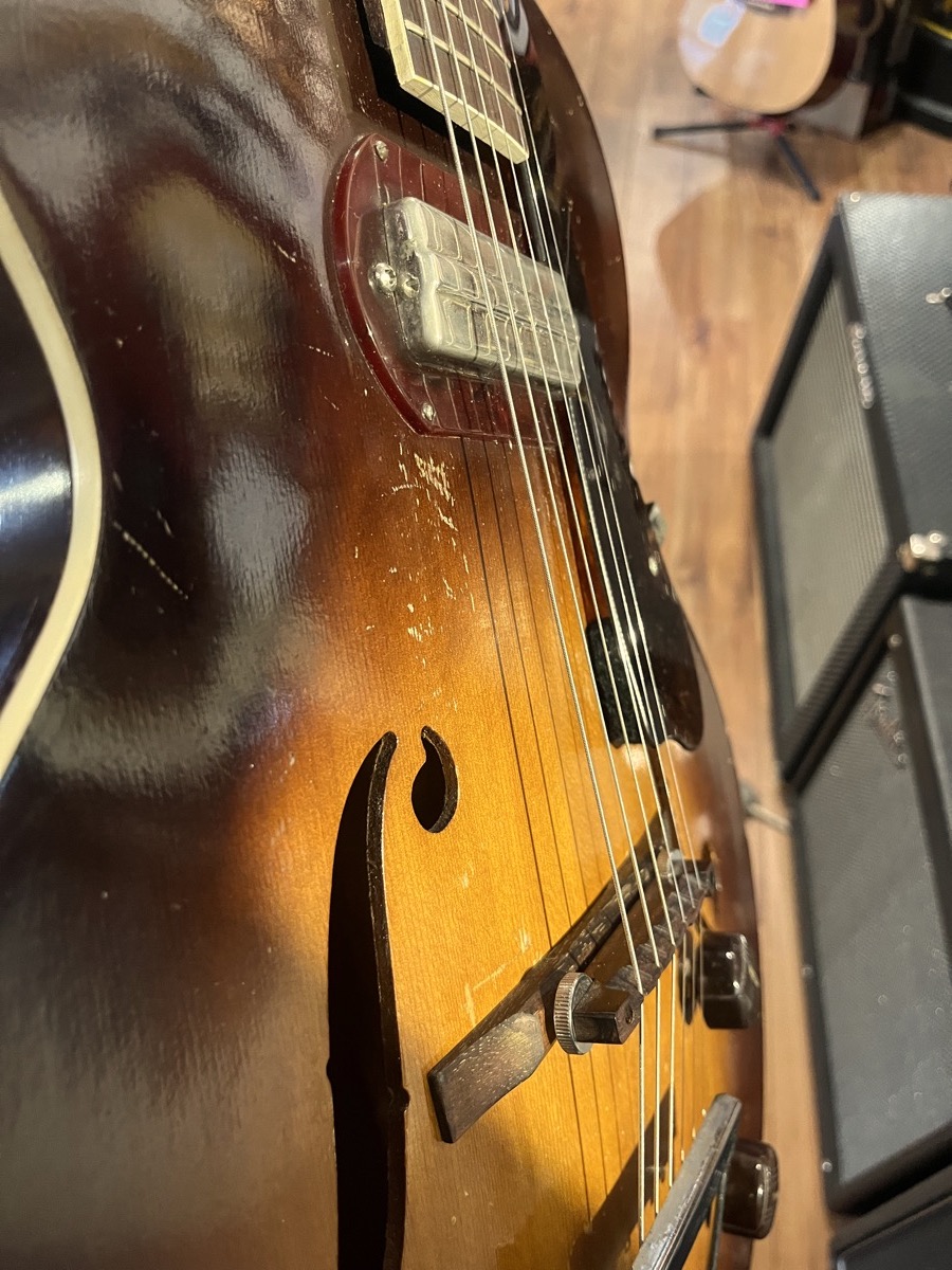 Misc USED Harmony Montgomery Wards H51 8384 Archtop Guitar P13 Pickup w/Case - Used