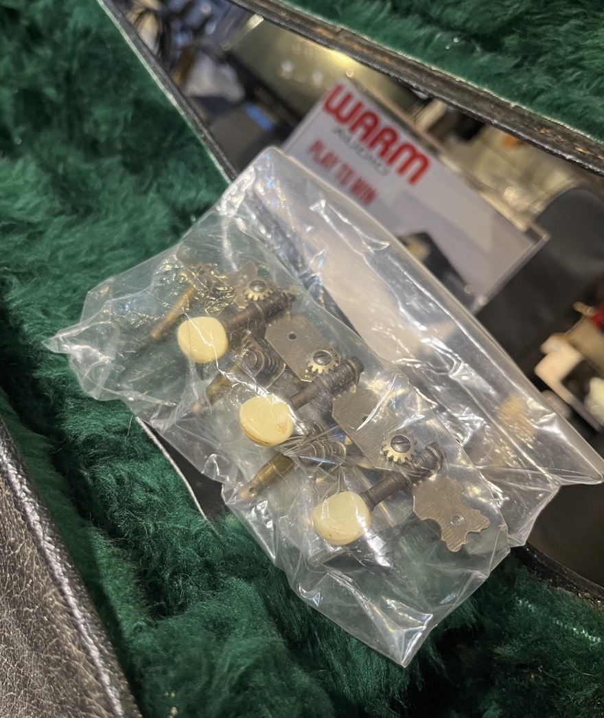 Misc USED Harmony Montgomery Wards H51 8384 Archtop Guitar P13 Pickup w/Case - Used