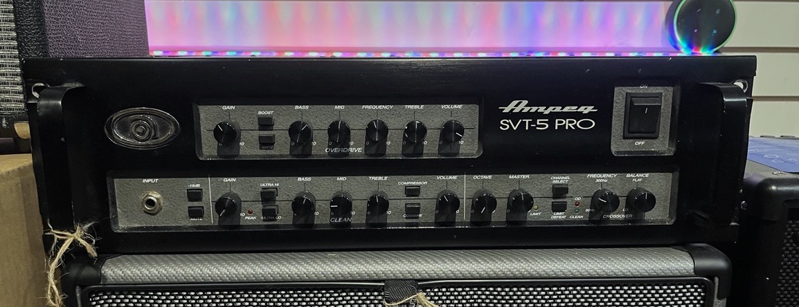USED Ampeg SVT-5 Pro 1000 Watt Bass Amp Head