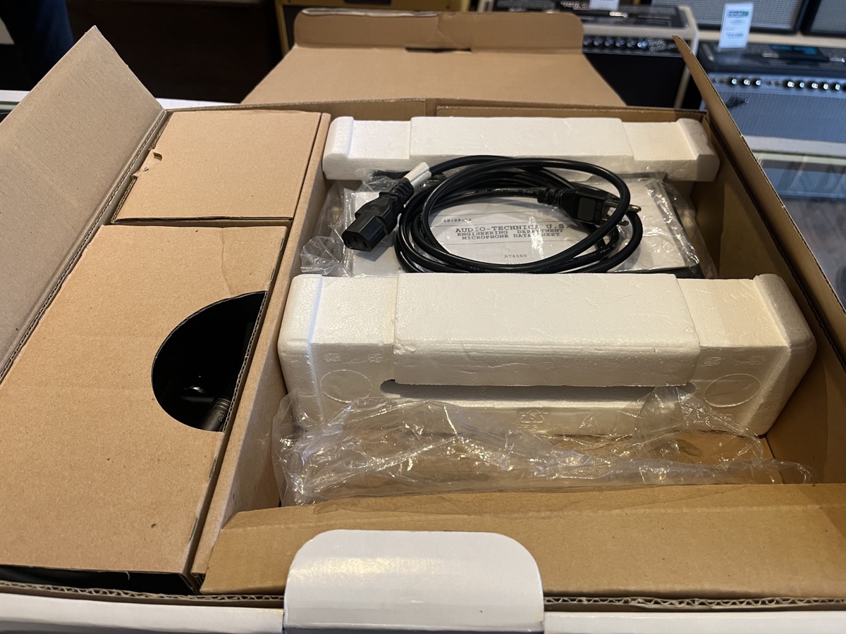 Audio-Technica USED Audio Technica AT4060 Tube Mic w/Box - CONSIGNMENT - Used