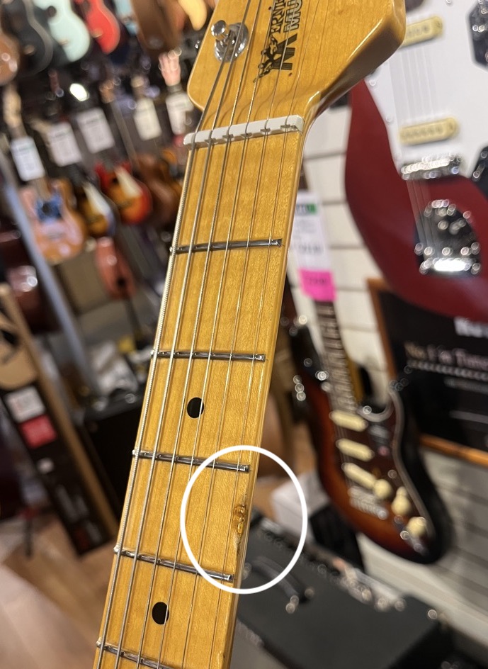 Ernie Ball USED Ernie Ball Music Man 2016 Cutlass Ivory w/OHSC - Used