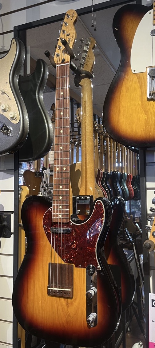 USED Fender 2011 Acoustasonic Telecaster 3  &hellip;