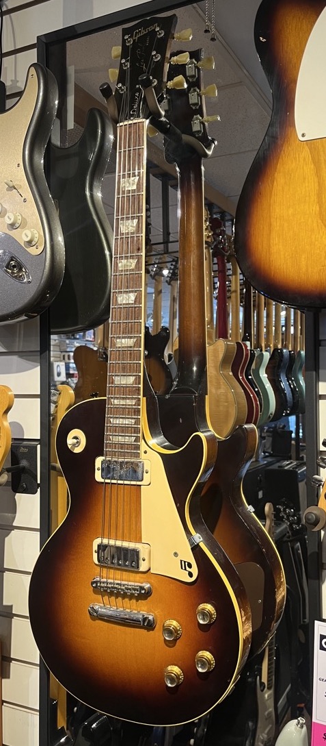 USED Gibson Les Paul Deluxe circa 1972  &hellip;