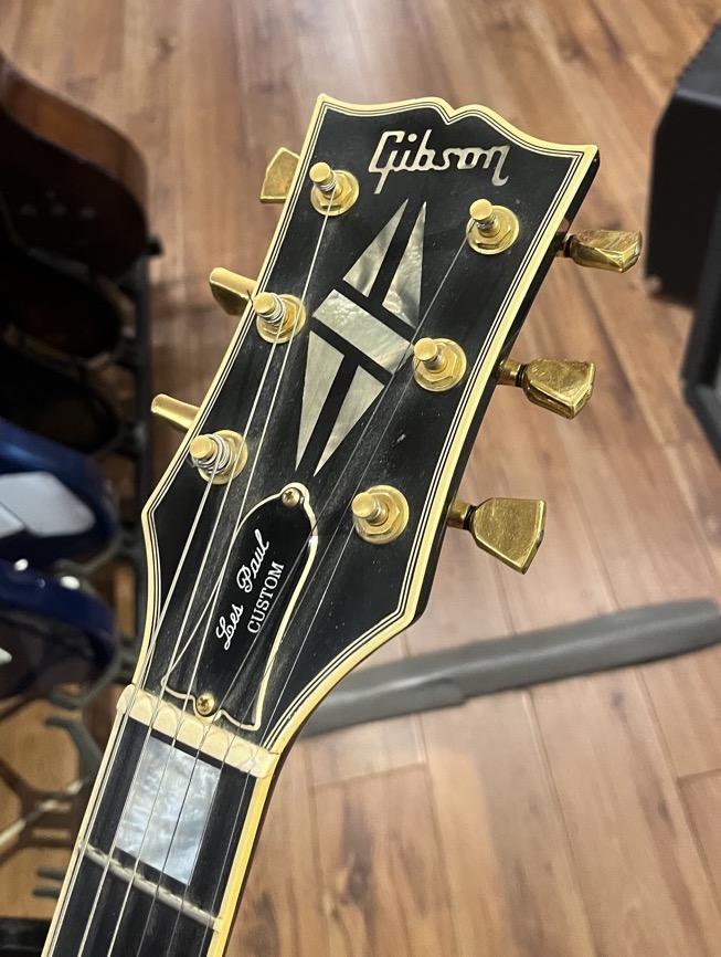 Gibson USED Gibson 1981 Les Paul Custom w/OHSC - CONSIGNMENT - Used