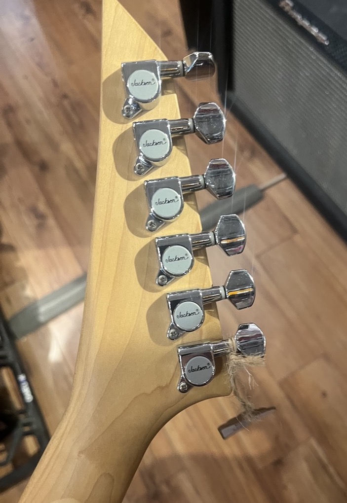 Jackson USED Jackson JS Series JS23 Dinky Natural w/Gig Bag - Used