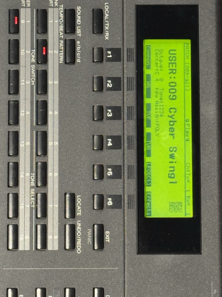 Roland USED Roland XP-80 76 Key Synth, Bag, Fully Serviced, New Battery - CONSIGNMENT - Used