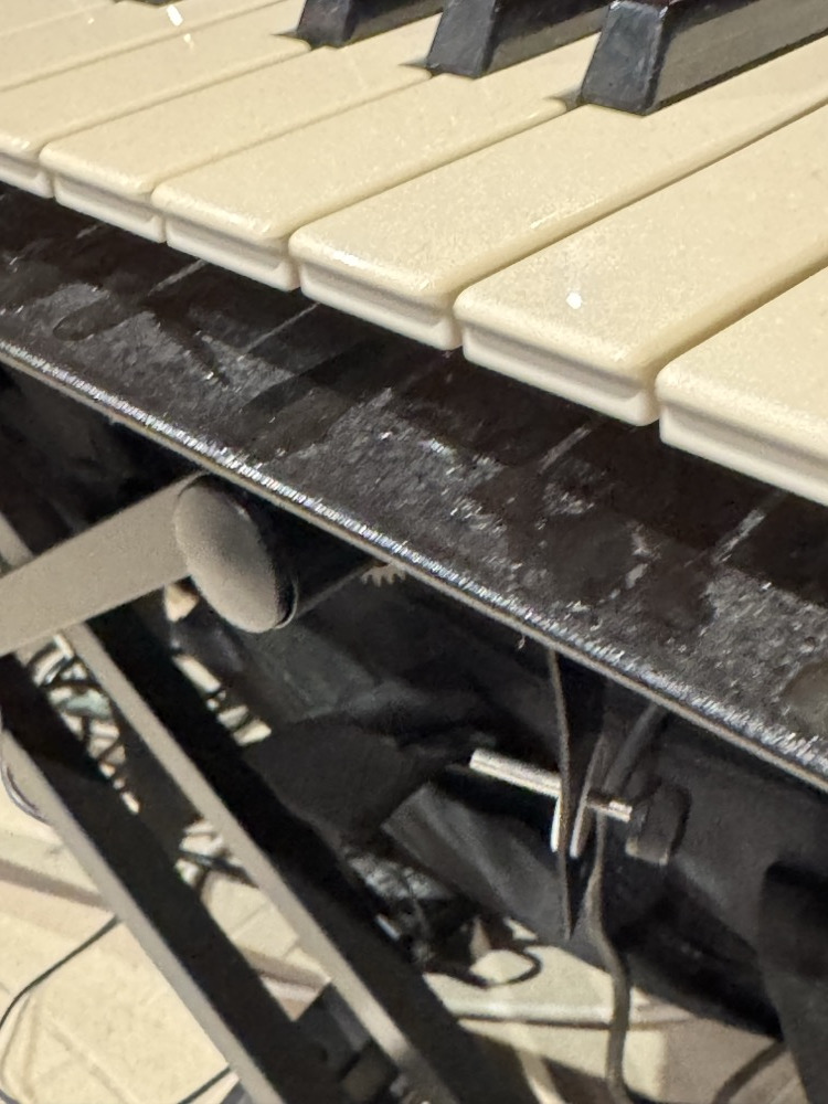 Roland USED Roland XP-80 76 Key Synth, Bag, Fully Serviced, New Battery - CONSIGNMENT - Used