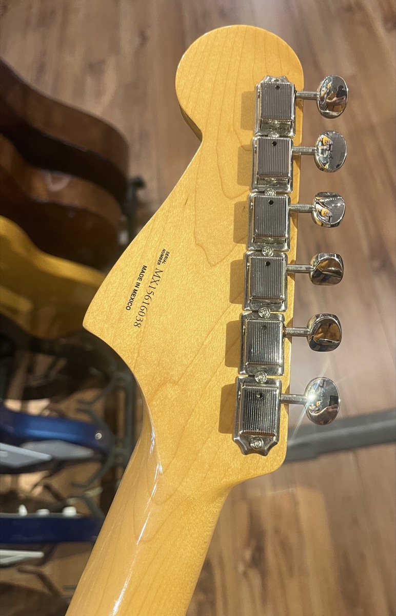 Fender USED Fender 2015 Classic Player Jazzmaster Special Sunburst - Used