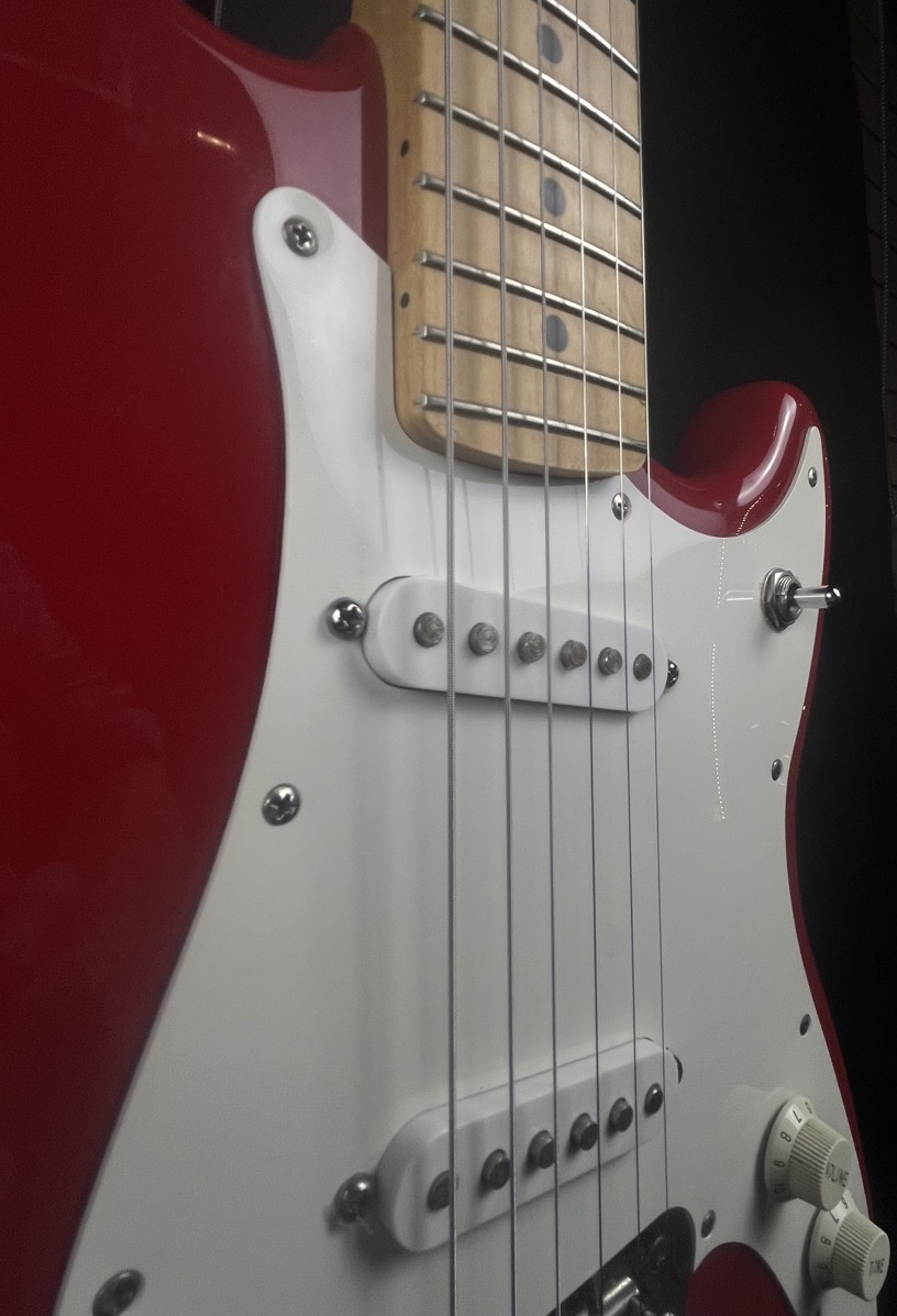 Fender USED Fender 1993 Duo Sonic Short Scale Electric Torino Red w/bag - Used