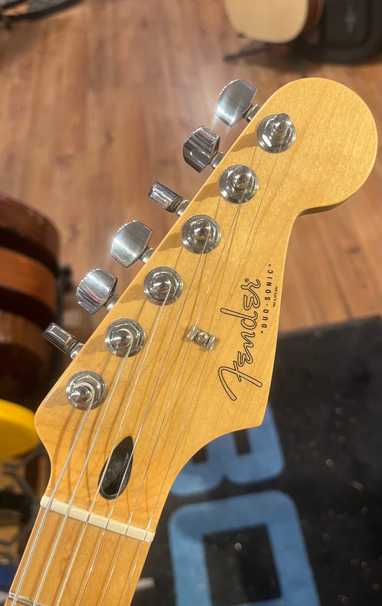 Fender USED Fender 2016 Duo Sonic Player Series Olympic White - Used