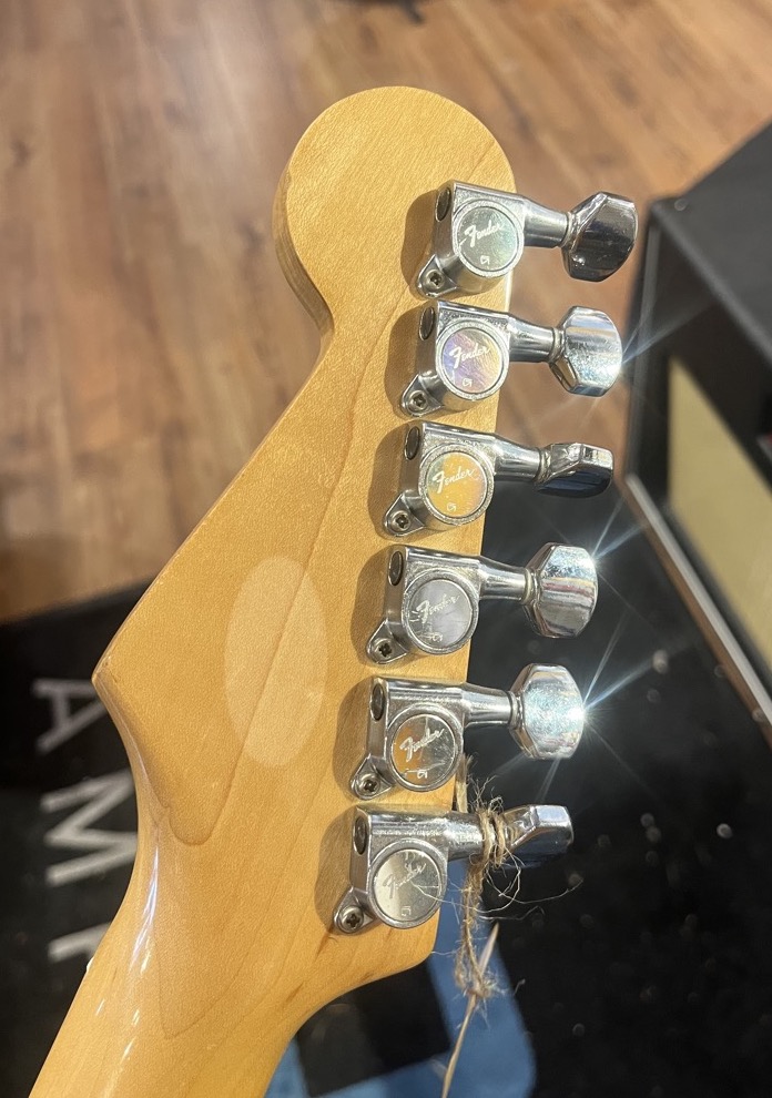 Fender USED Fender Squier 83/86 Stratocaster Standard Olympic White - Used