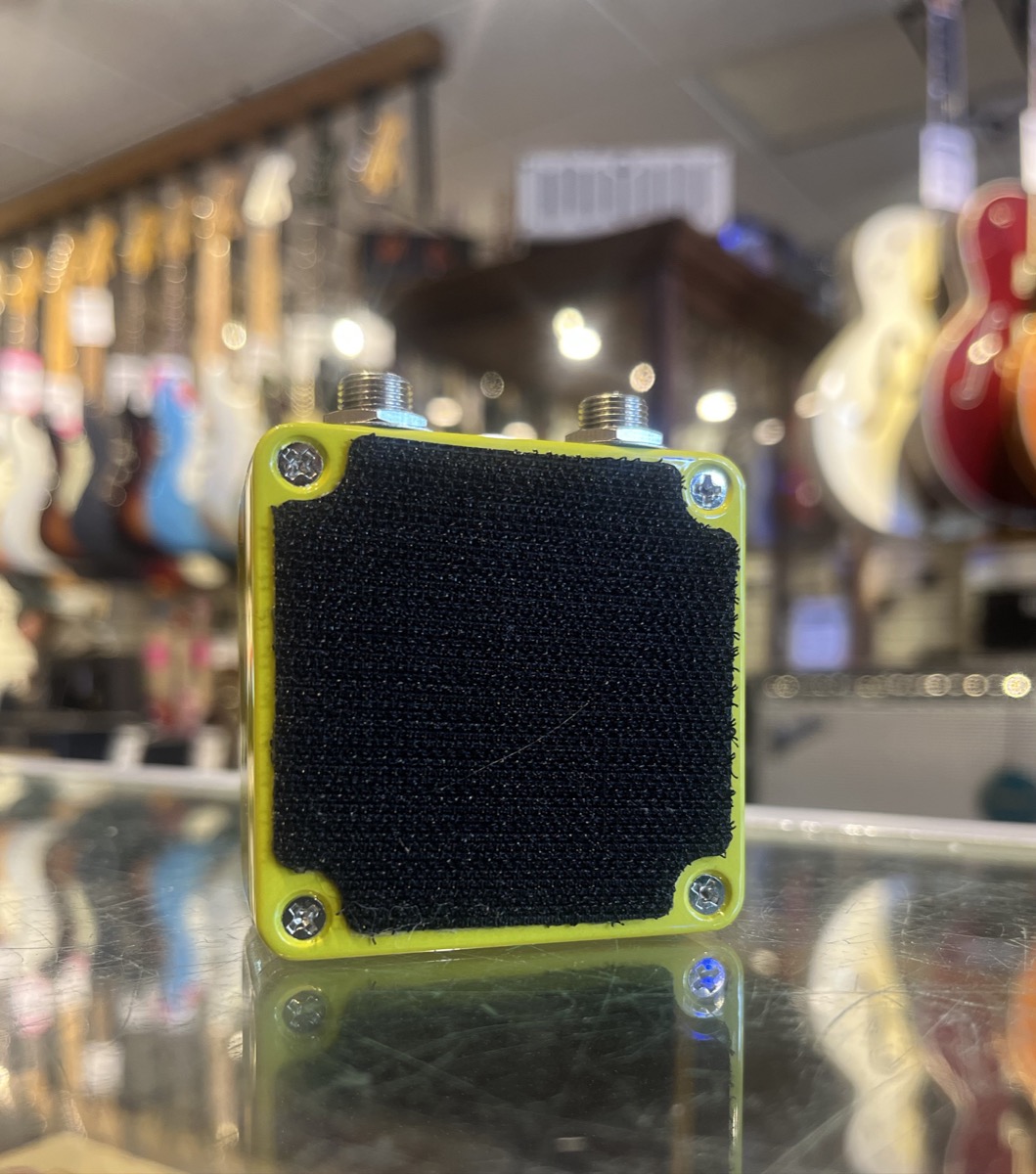 Misc USED Mooer Spark Chorus Pedal w/Box - Used