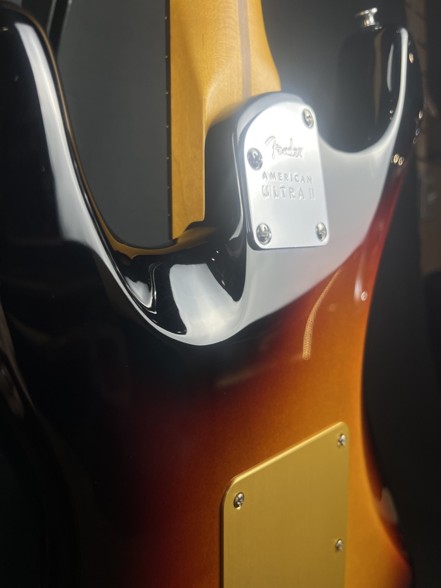 Fender USED Fender American Ultra Strat II 3 Tone Burst With Rosewood Neck w/OHSC - Used