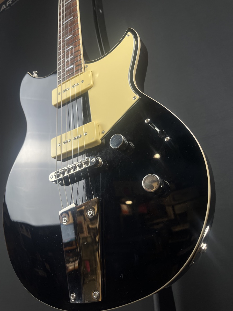 Yamaha USED Yamaha RSS02T Revstar Electric Guitar Black w/Bag - Used