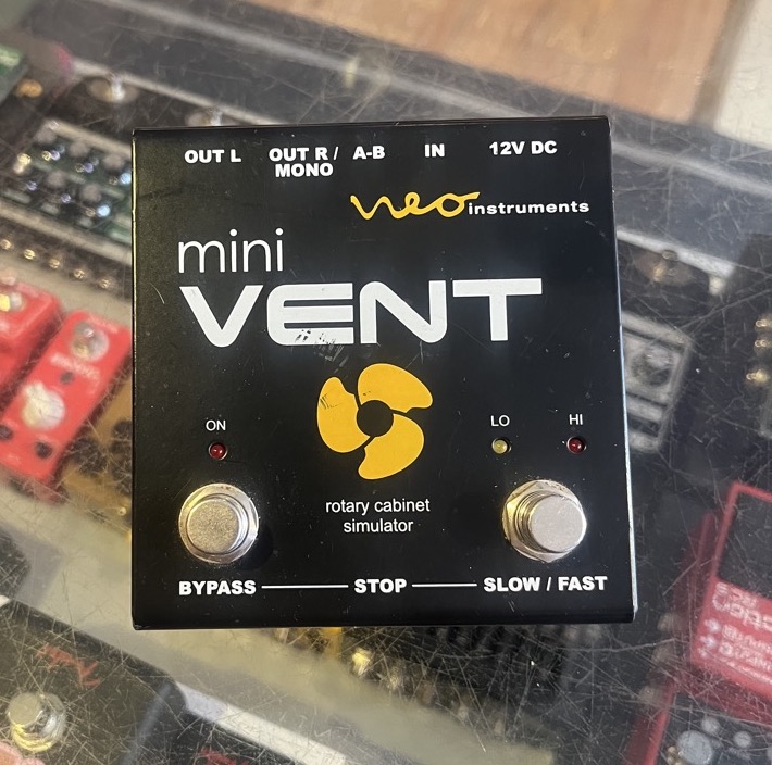 Misc USED Neo Instruments Mini Vent Rotary Speaker Pedal w/ac - Used